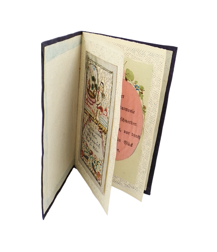 Paper lace and printed silk: collection of fine and charming luxury cards